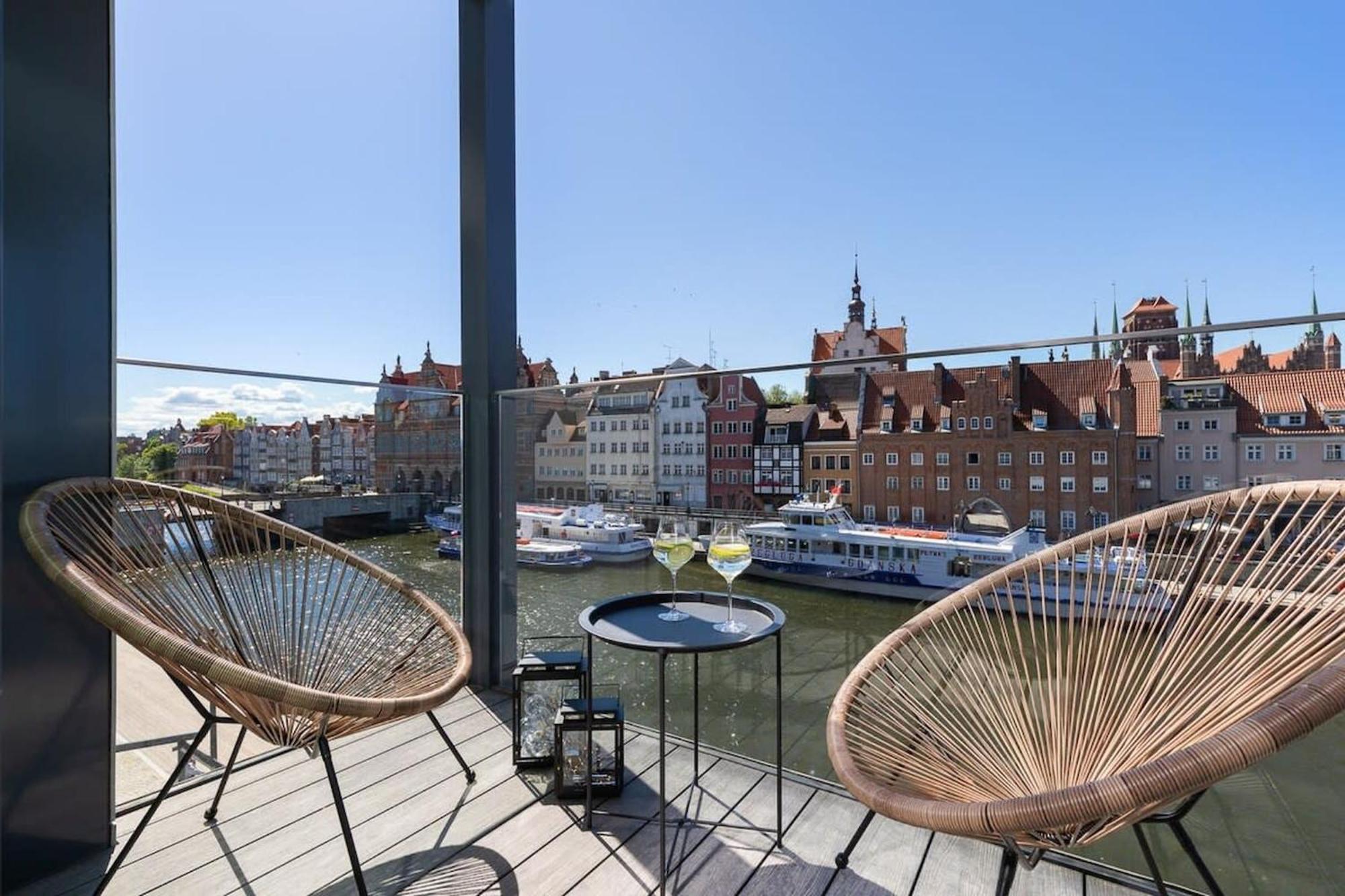 Rent Like Home - Deo Plaza Wyspa Spichrzow Gdansk Exterior photo